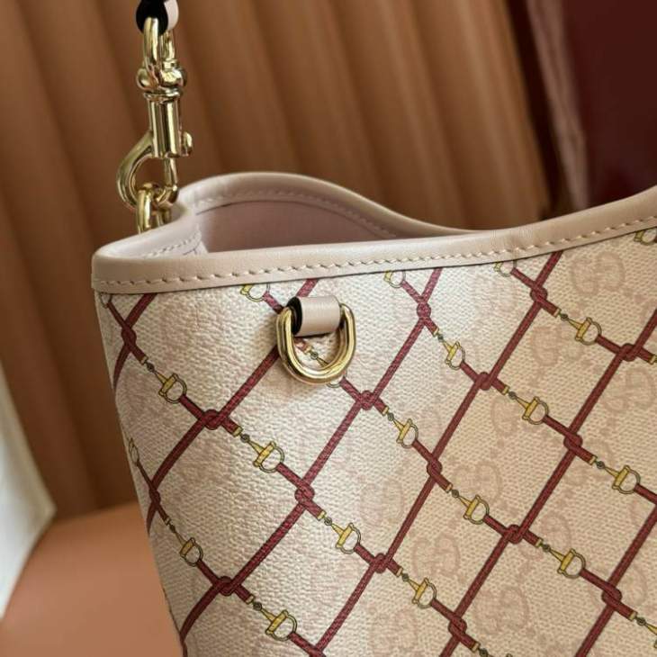 Picture of Gucci Handbags _SKUfw222909698fw